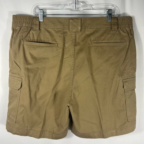 NWT ROUNDTREE & YORKE CASUALS CARGO SHORTS TAN ELASTIC WAIST 42 T1 - Picture 5 of 11